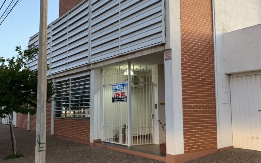 Avenida Edison esquina Alberdi