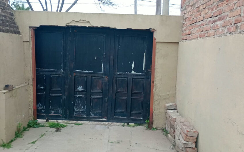 Avda. Perón 1855 esquina Mistral