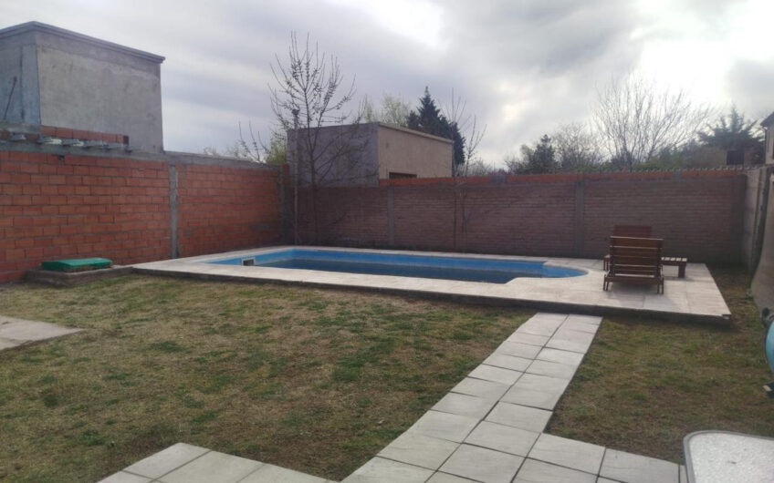 Casa con pileta en Toay s Saavedra 1432